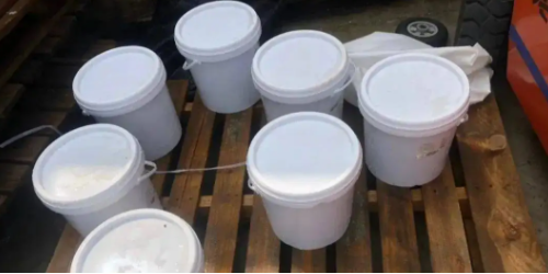 南昌縣塔城鄉(xiāng):開展非法違法“小化工”專項(xiàng)回收整治行動(dòng)